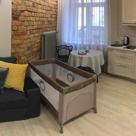 Апартаменти Cozy Flat. Art Nouveau Building, Near The Center Рига