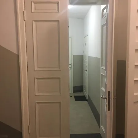 Cozy Flat. Art Nouveau Building, Near The Center *