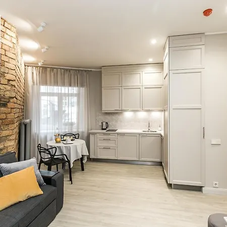 Cozy Flat. Art Nouveau Building, Near The Center