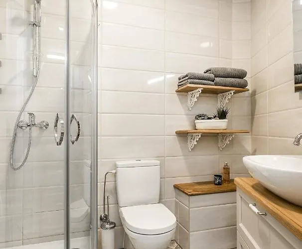 Cozy Flat. Art Nouveau Building, Near The Center Апартаменты Рига